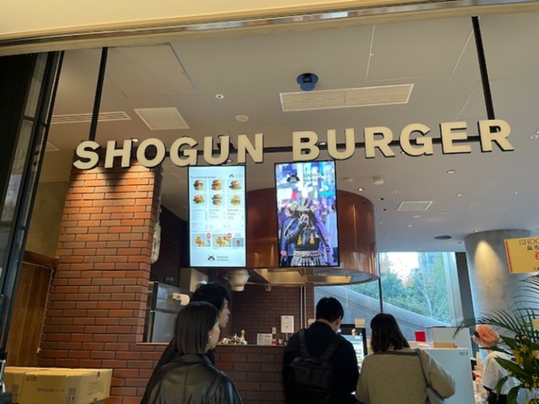 麻布台ヒルズ|東京の新たなランドマークのデジタルサイネージ事情 | ブログ | 店舗専門 デジタルサイネージのことならbisco ...
